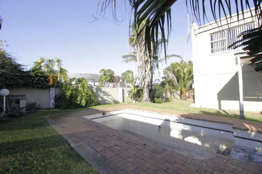 4 Bedroom Property for Sale in C Place Eastern Cape